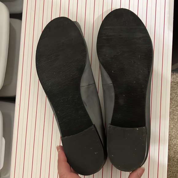 Flats - Picture 6 of 6